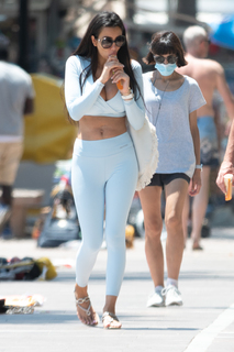 Chloe Khan feet photo 12