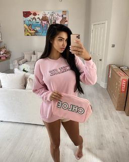 Chloe Khan feet photo 2