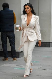 Chloe Khan feet photo 11