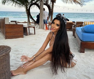 Chloe Khan feet photo 19