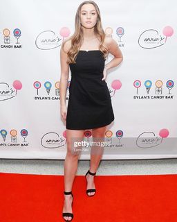 Chloe Lang feet photo 14