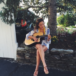 Chloe Lang feet photo 10