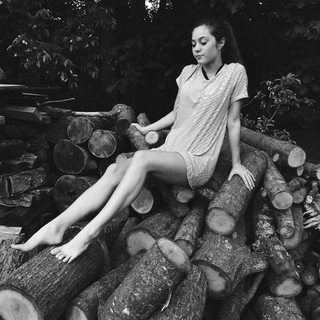 Chloe Lang feet photo 9