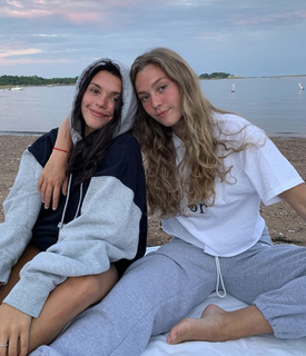 Chloe Lang feet photo 19