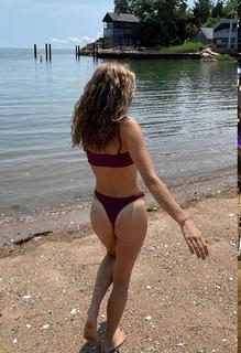 Chloe Lang feet photo 7