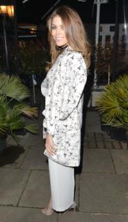 Chloe Lewis feet photo 4