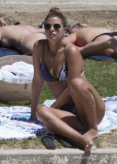 Chloe Lewis feet photo 7