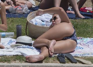 Chloe Lewis feet photo 6