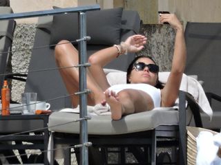 Chloe Lewis feet photo 17