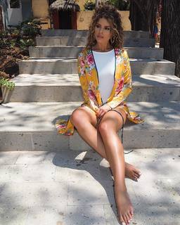 Chloe Lewis feet photo 1