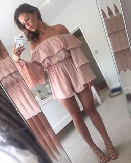 Chloe Lewis feet photo 3