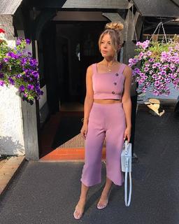 Chloe Lewis feet photo 10