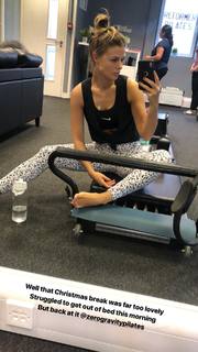 Chloe Lewis feet photo 8