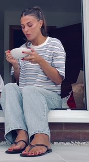 Chloe Lewis feet photo 20