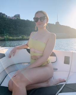 Chloe Lukasiak feet photo 12
