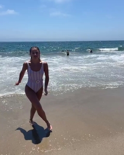 Chloe Lukasiak feet photo 7