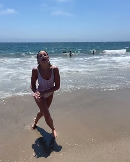 Chloe Lukasiak feet photo 6