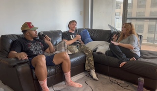 Chloe Maddren feet photo thumbnail