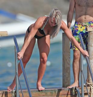 Chloe Madeley feet photo 6
