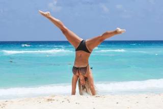 Chloe Meadows feet photo thumbnail