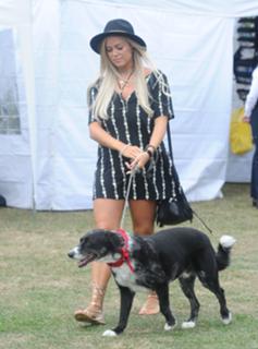 Chloe Meadows feet photo thumbnail