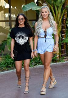 Chloe Meadows feet photo thumbnail