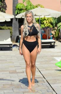 Chloe Meadows feet photo thumbnail