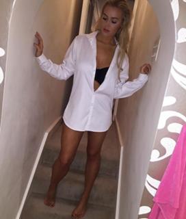 Chloe Meadows feet photo thumbnail