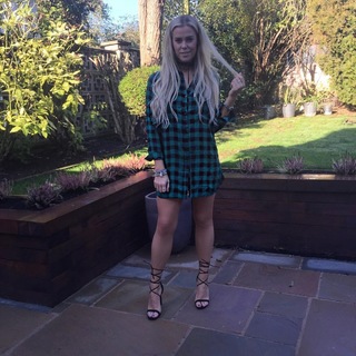 Chloe Meadows feet photo thumbnail