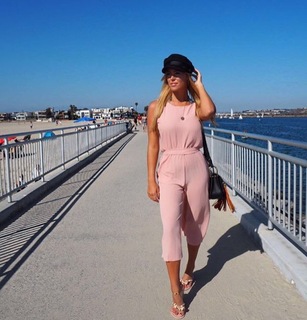 Chloe Meadows feet photo thumbnail