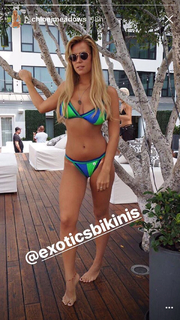 Chloe Meadows feet photo thumbnail