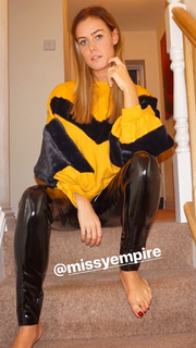 Chloe Meadows feet photo thumbnail