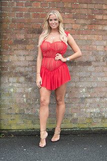 Chloe Meadows feet photo thumbnail