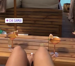 Chloe Meadows feet photo thumbnail