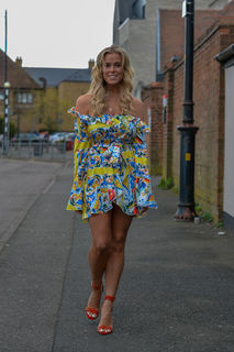 Chloe Meadows feet photo thumbnail