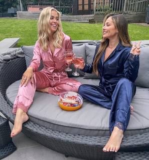 Chloe Meadows feet photo thumbnail