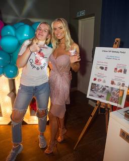 Chloe Meadows feet photo thumbnail