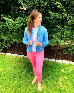Chloe Melas feet photo 6