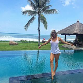 Chloe Patterson feet photo 5