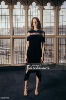 Chloe Pirrie feet photo 11