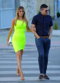 Chloe Sims feet photo thumbnail