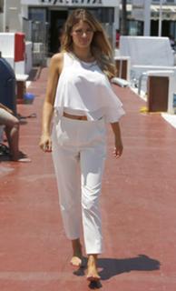 Chloe Sims feet photo thumbnail