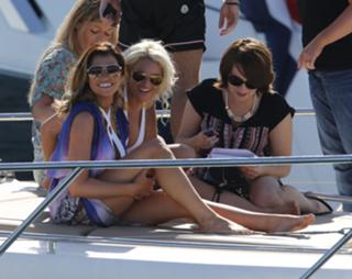 Chloe Sims feet photo thumbnail