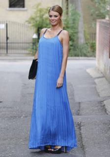 Chloe Sims feet photo thumbnail