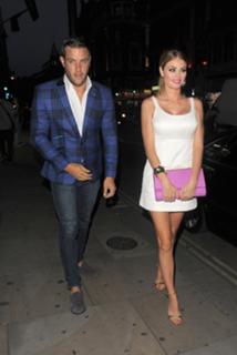 Chloe Sims feet photo thumbnail