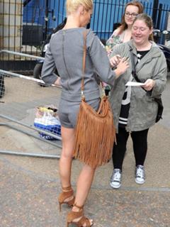 Chloe Sims feet photo thumbnail