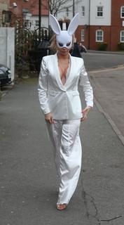 Chloe Sims feet photo thumbnail