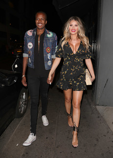 Chloe Sims feet photo thumbnail