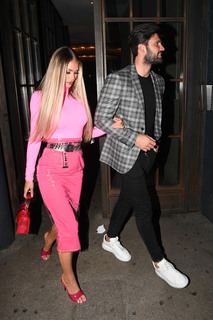 Chloe Sims feet photo thumbnail