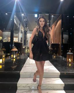 Chloe Veitch feet photo 1
